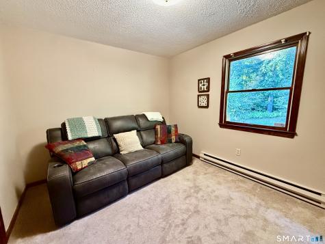 83 Niles Road Hebron CT 06231