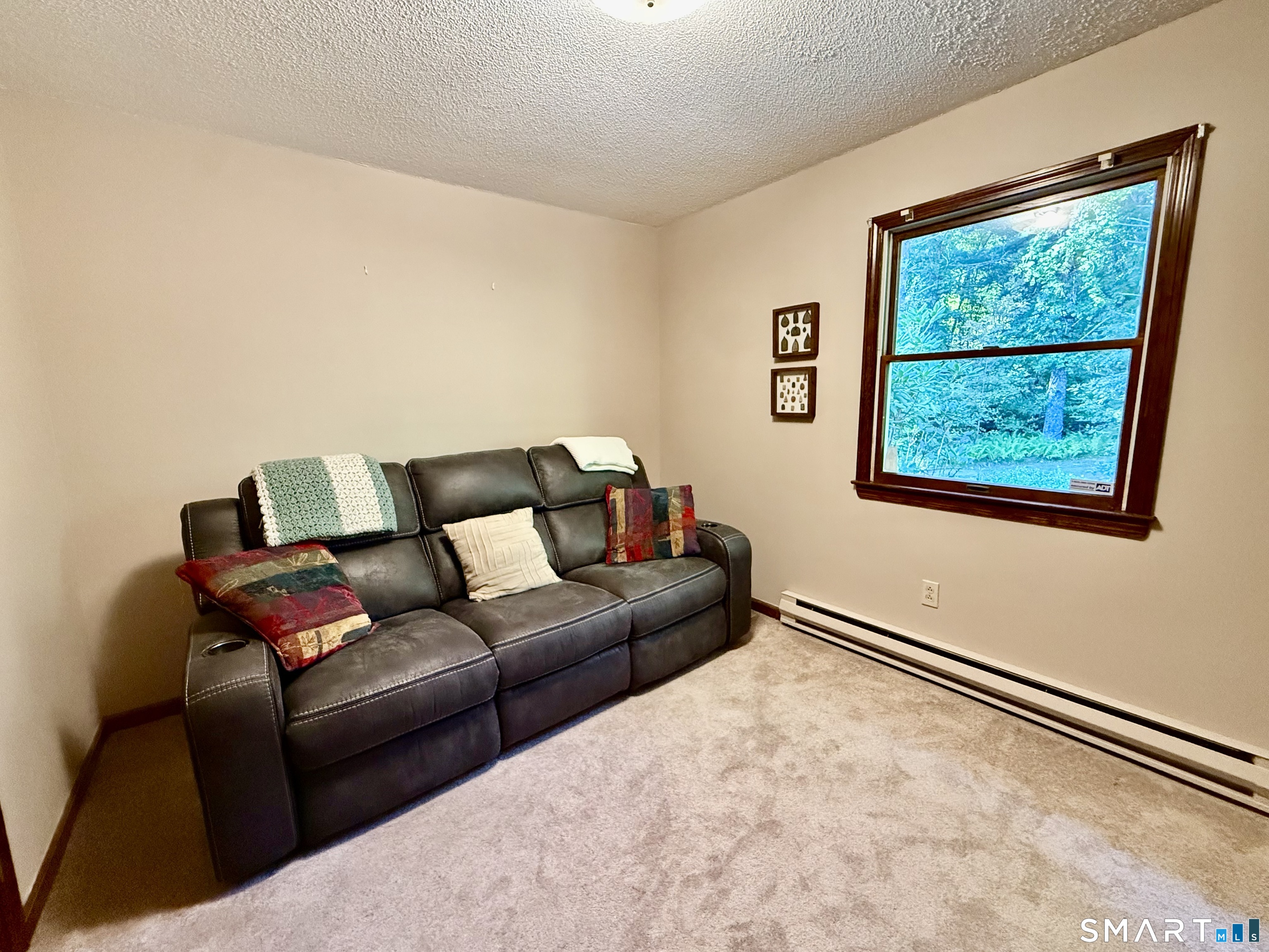 83 Niles Road Hebron CT 06231