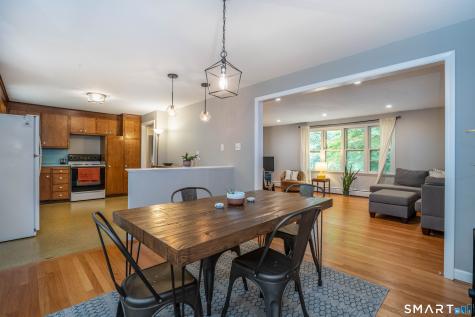 9 Maple Edge Drive Bloomfield CT 06002