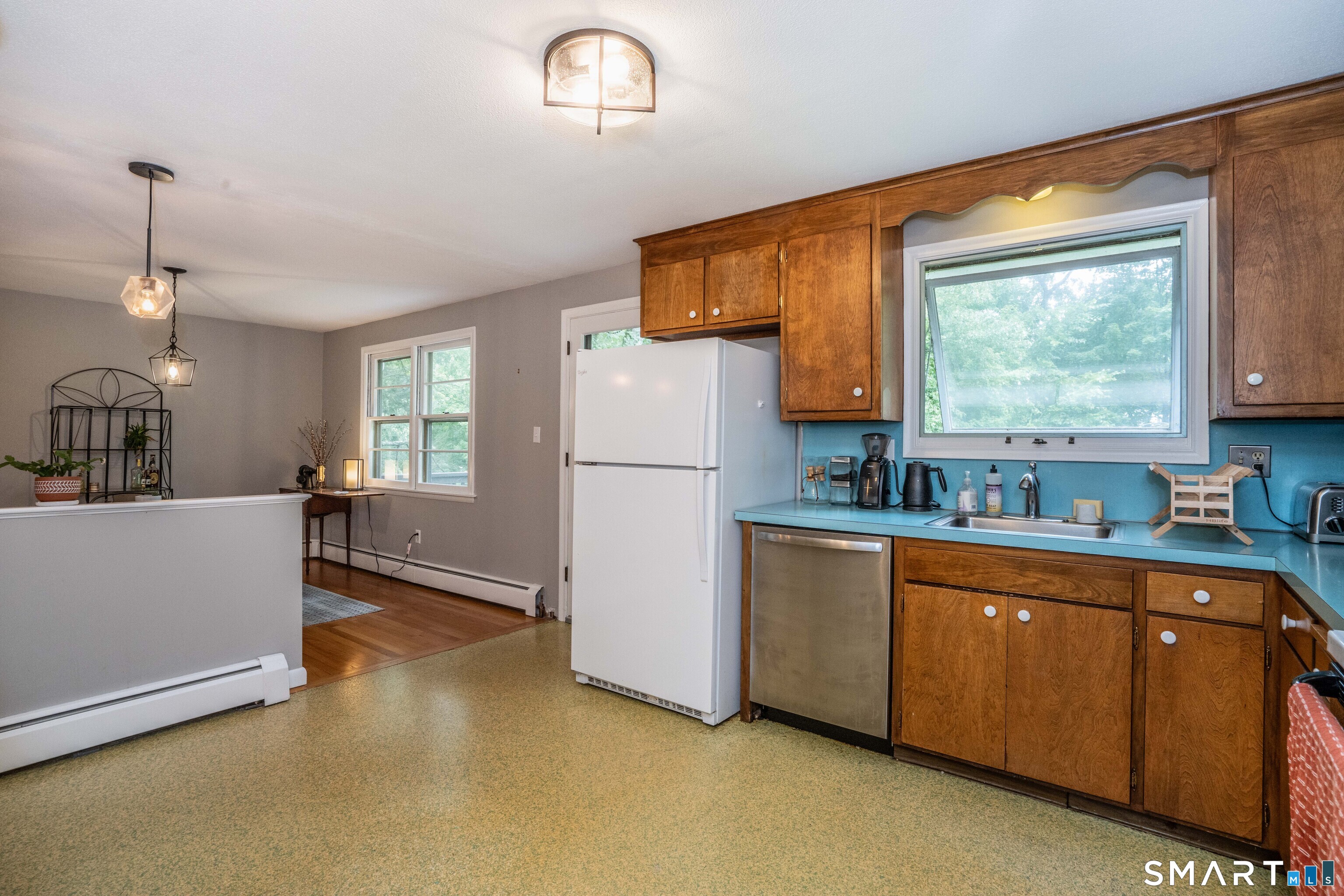 9 Maple Edge Drive Bloomfield CT 06002