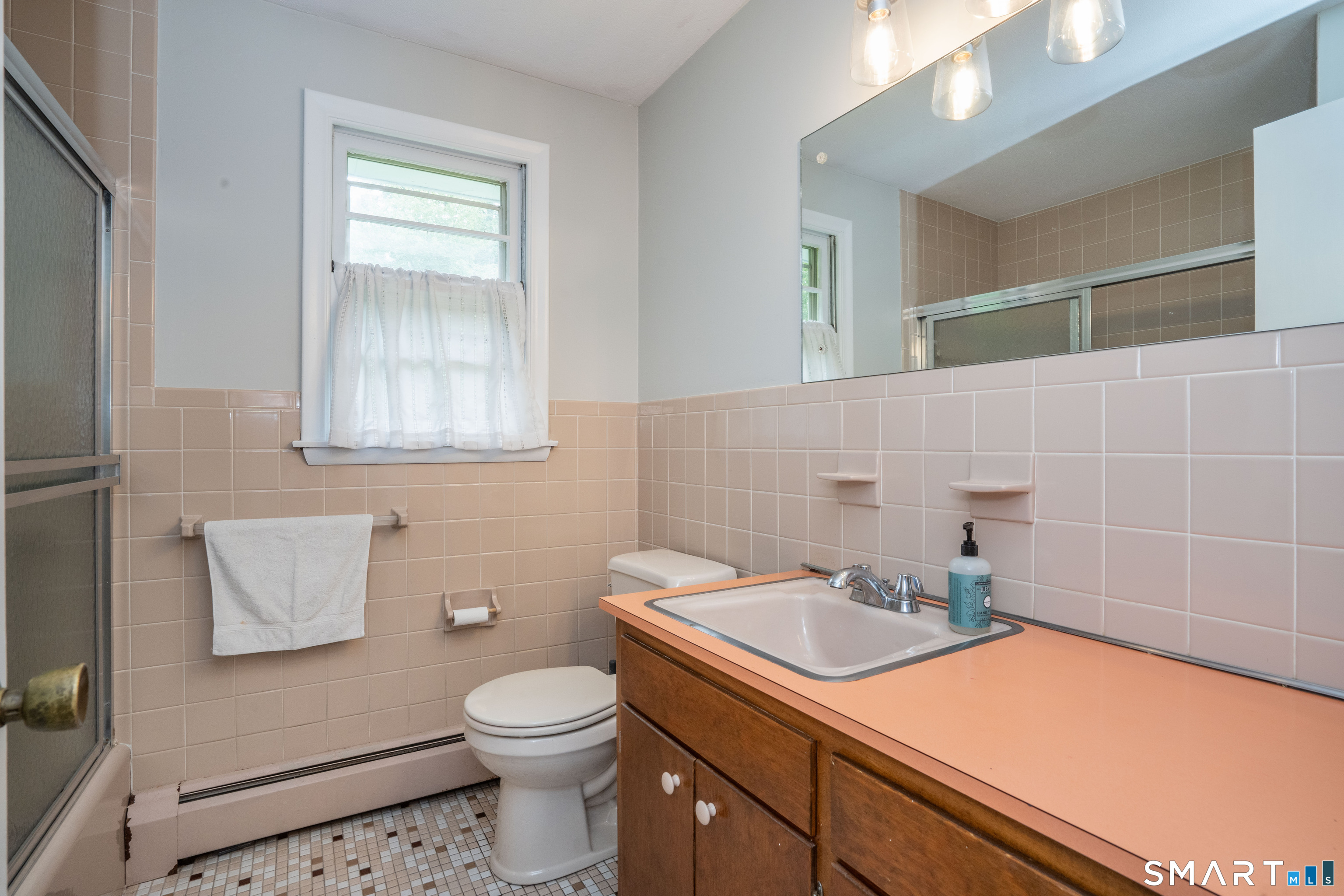 9 Maple Edge Drive Bloomfield CT 06002