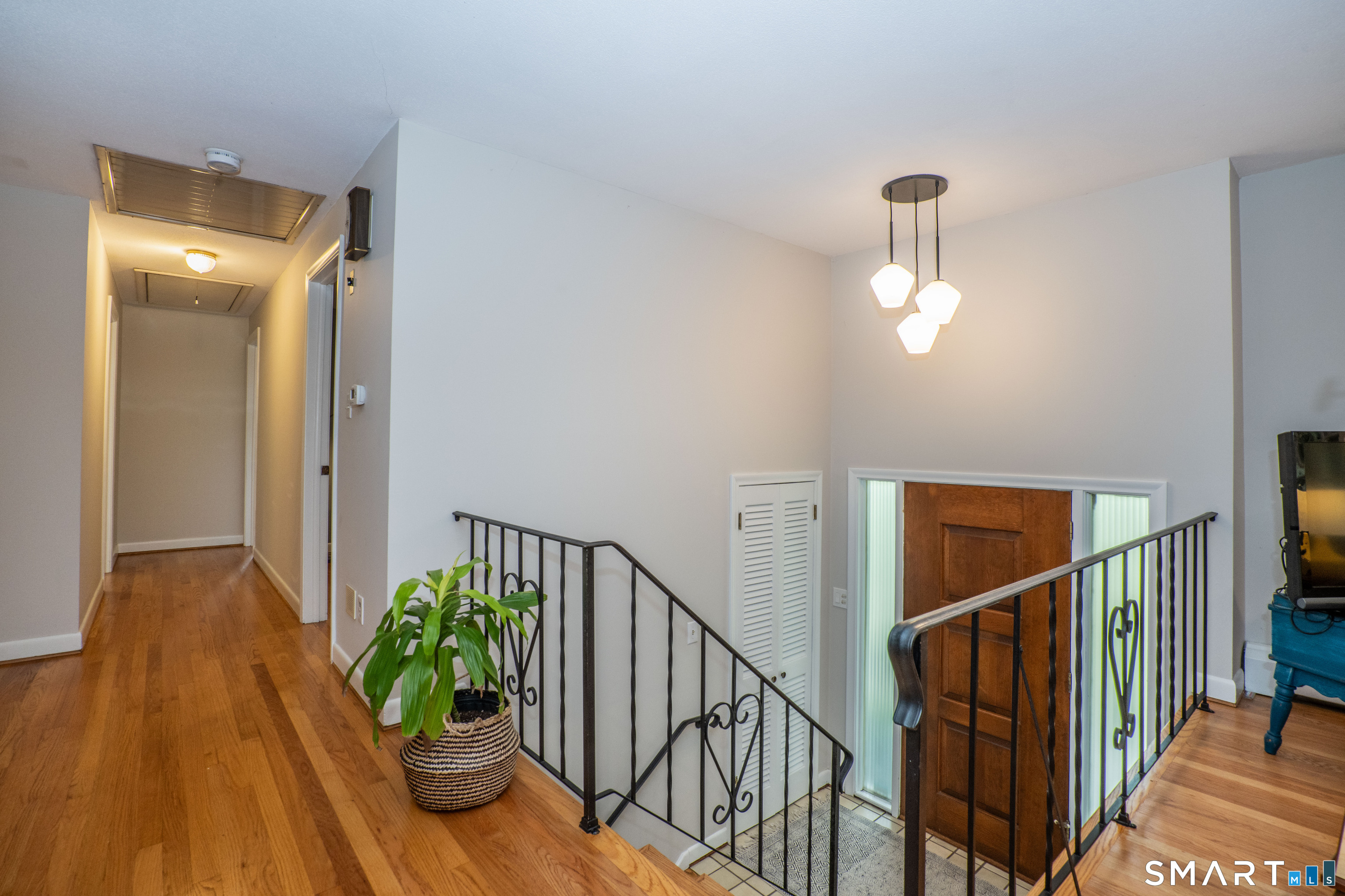9 Maple Edge Drive Bloomfield CT 06002