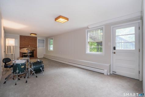 9 Maple Edge Drive Bloomfield CT 06002