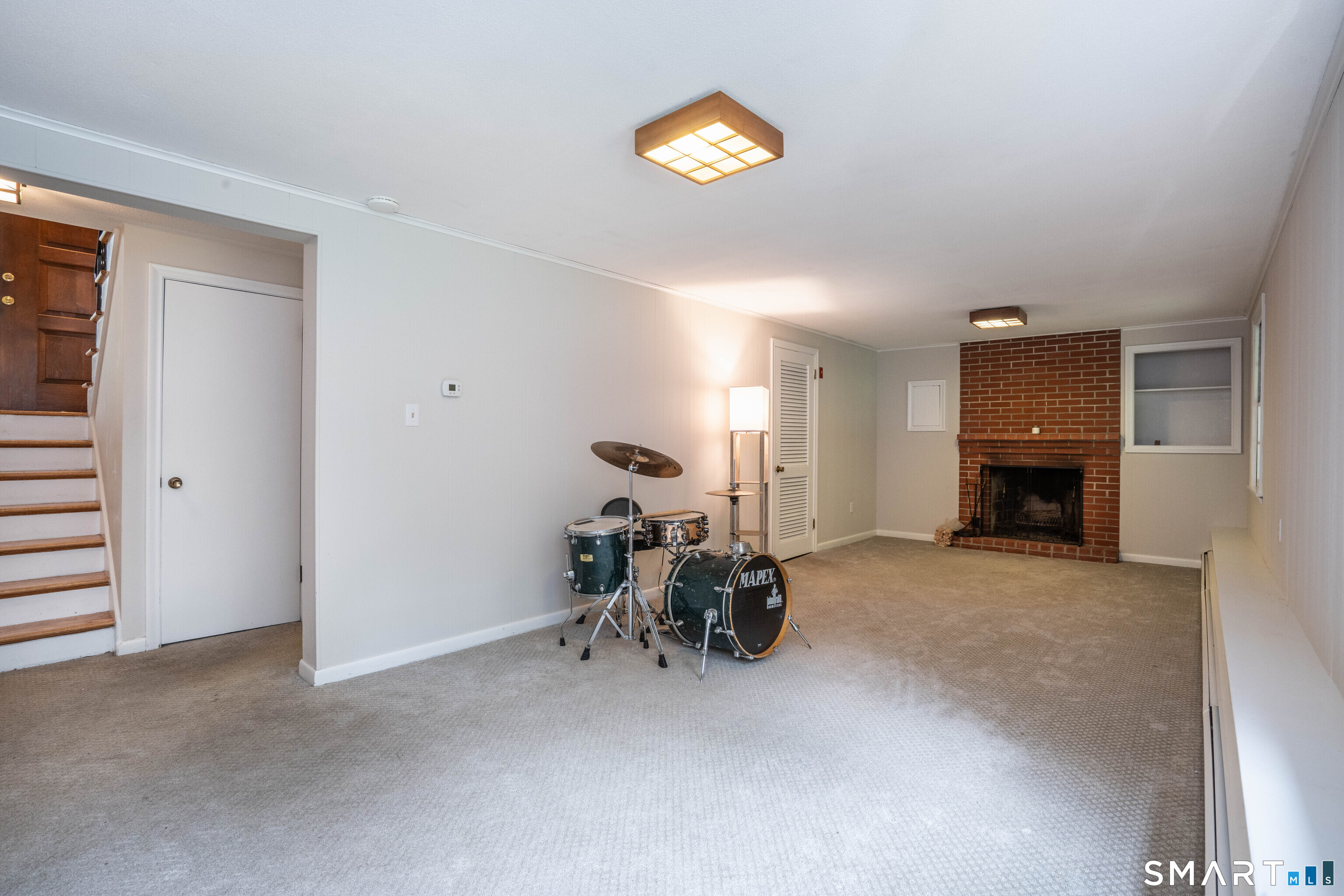 9 Maple Edge Drive Bloomfield CT 06002