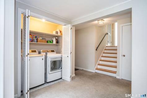 9 Maple Edge Drive Bloomfield CT 06002