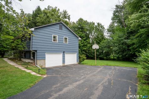 9 Maple Edge Drive Bloomfield CT 06002