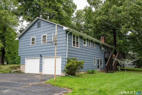 9 Maple Edge Drive Bloomfield CT 06002