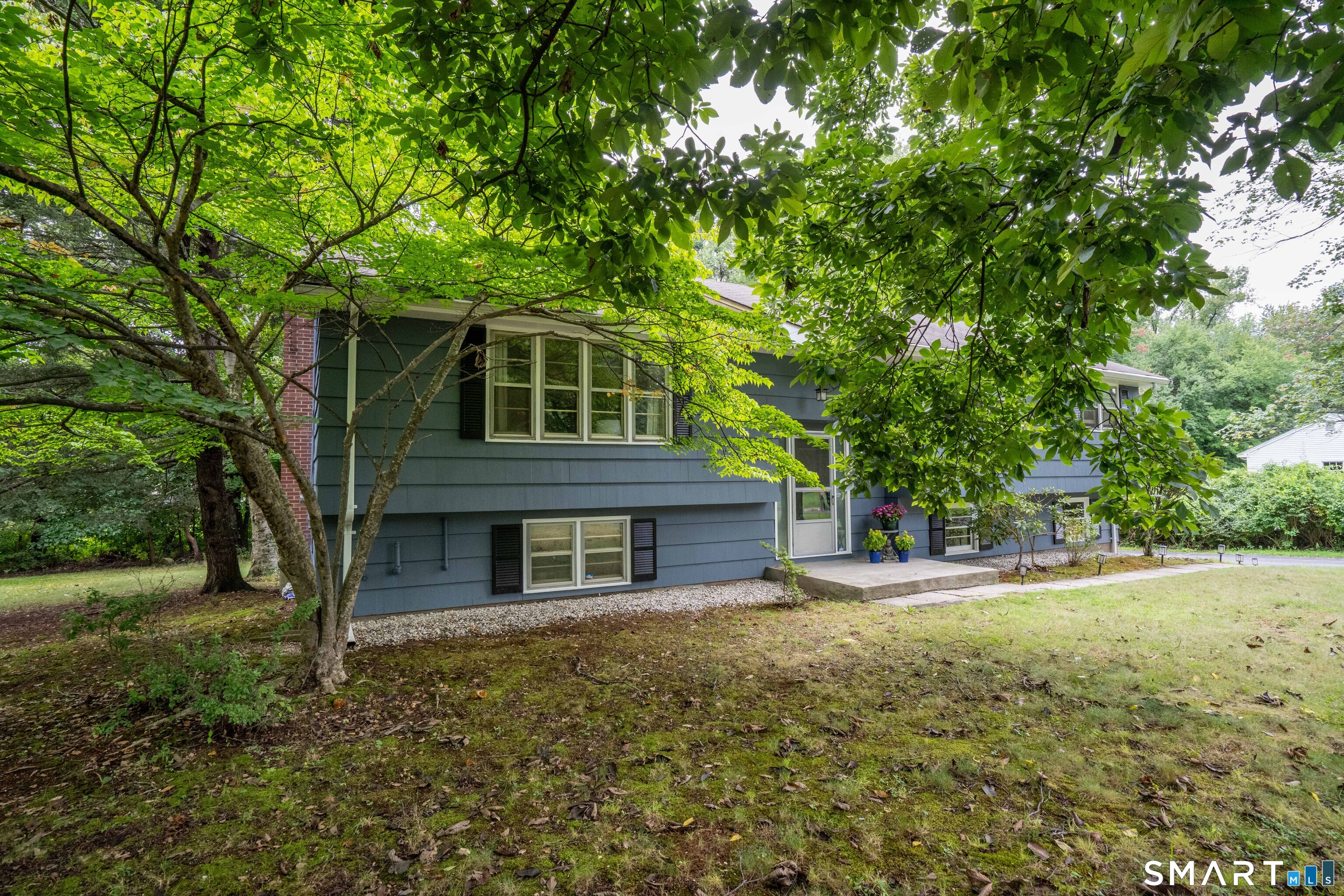9 Maple Edge Drive Bloomfield CT 06002