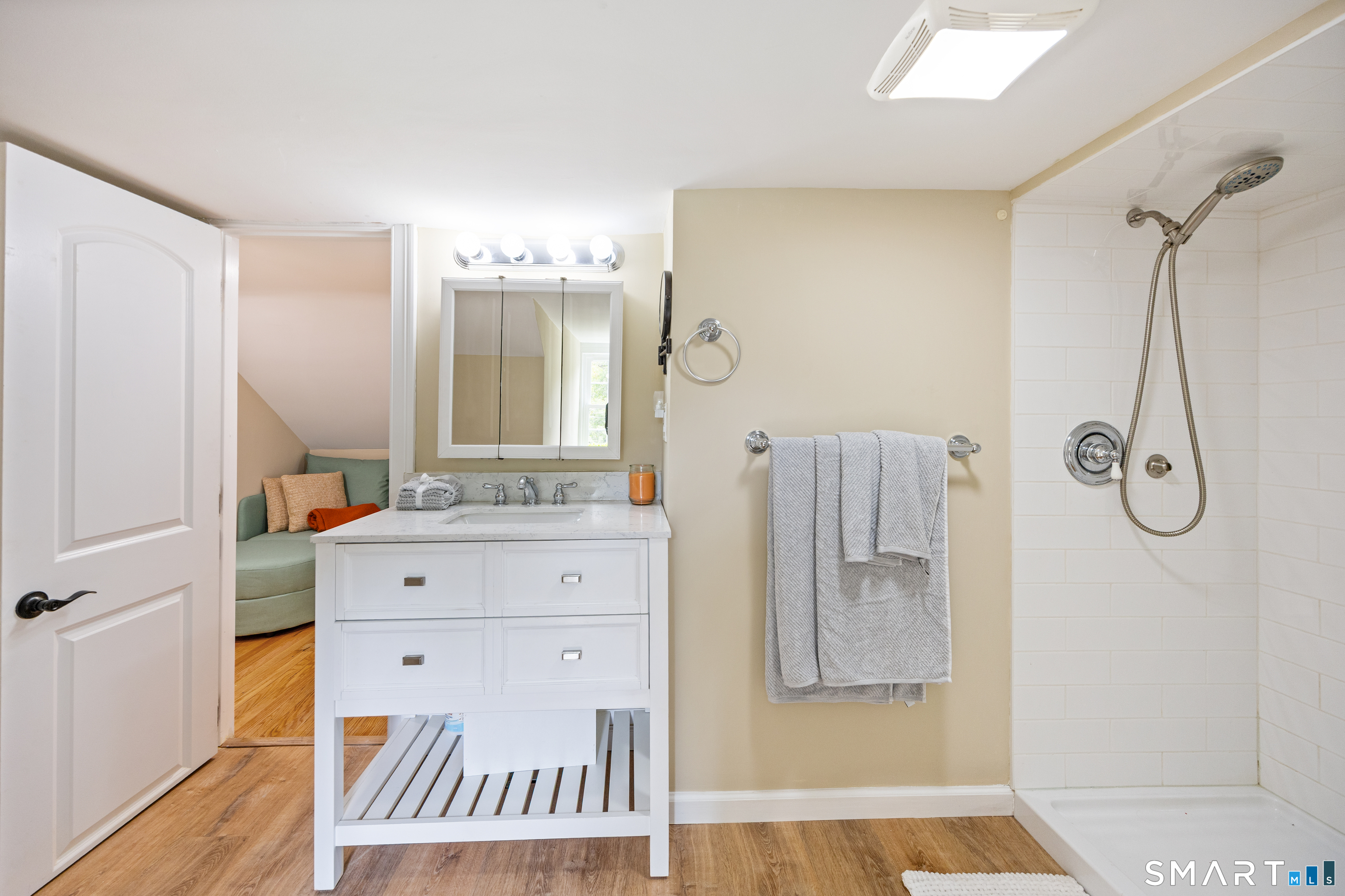 20 Hydelor Avenue Prospect CT 06712