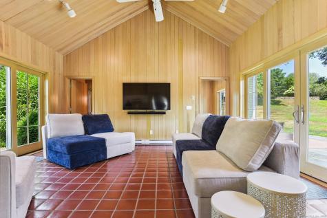 455 Stonington Road Stonington CT 06378