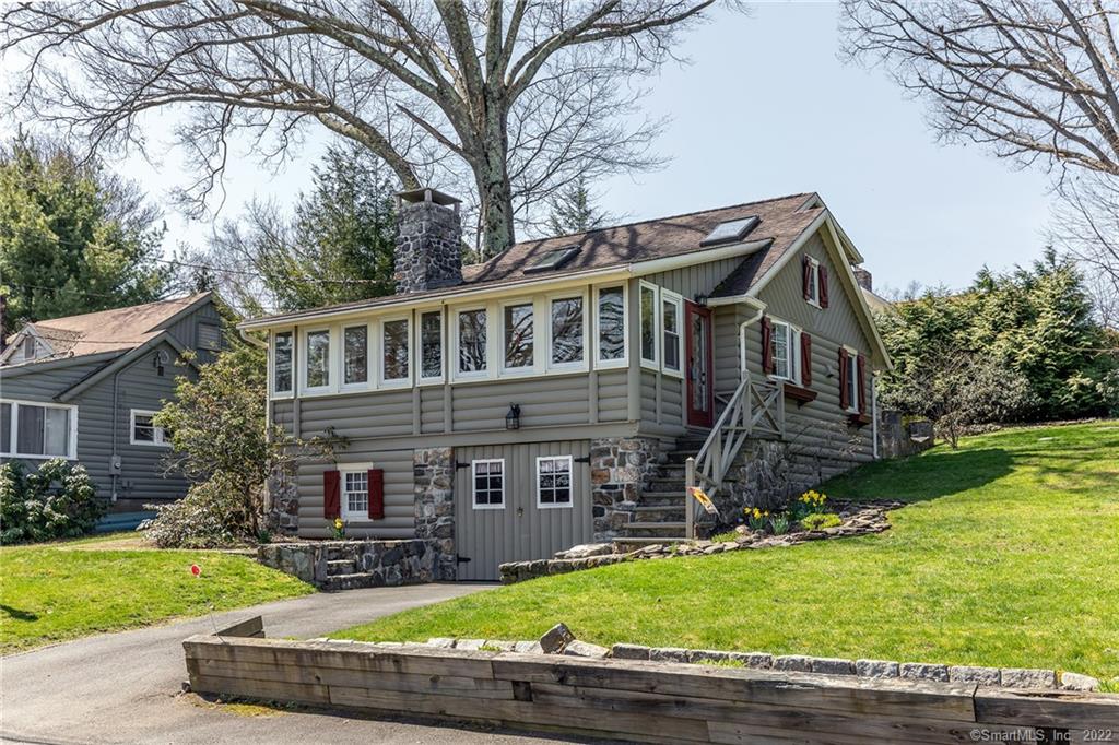 13 Eastview Road New Fairfield CT 06812