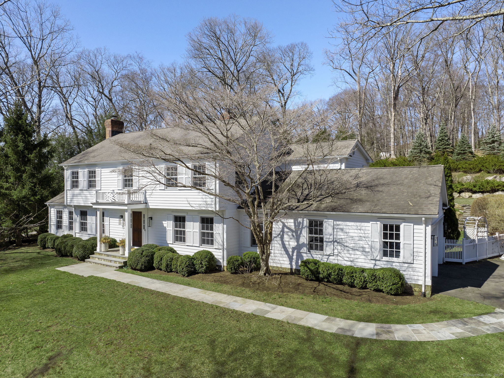 72 Wellesley Drive New Canaan CT 06840
