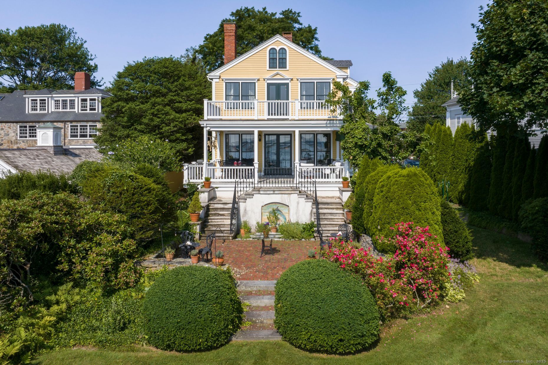 11 Main Street Stonington CT 06378