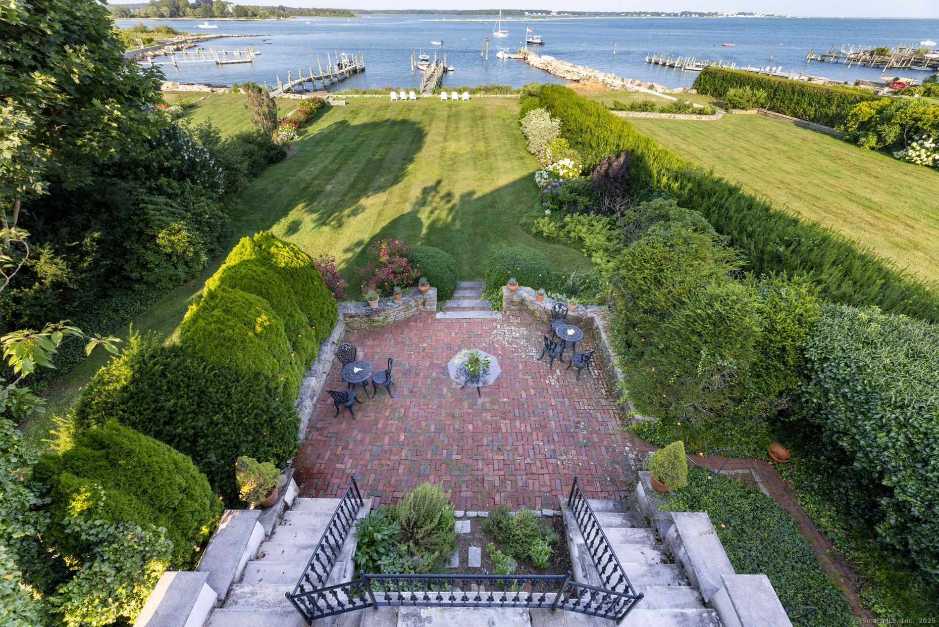 11 Main Street Stonington CT 06378