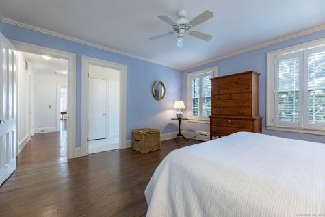 11 Main Street Stonington CT 06378