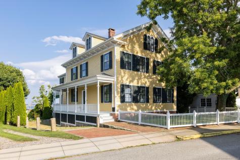 11 Main Street Stonington CT 06378