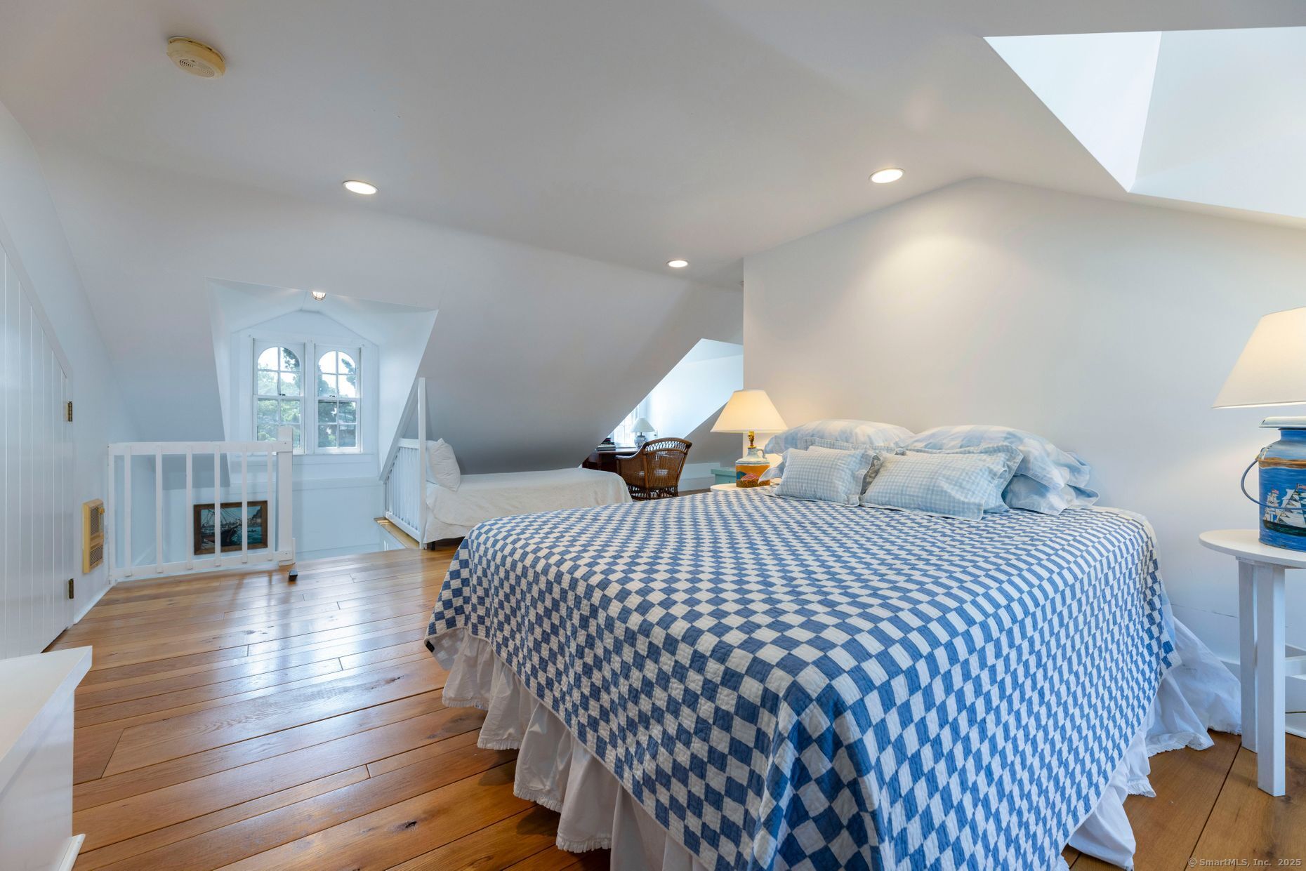 11 Main Street Stonington CT 06378