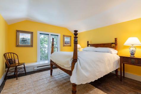 11 Main Street Stonington CT 06378