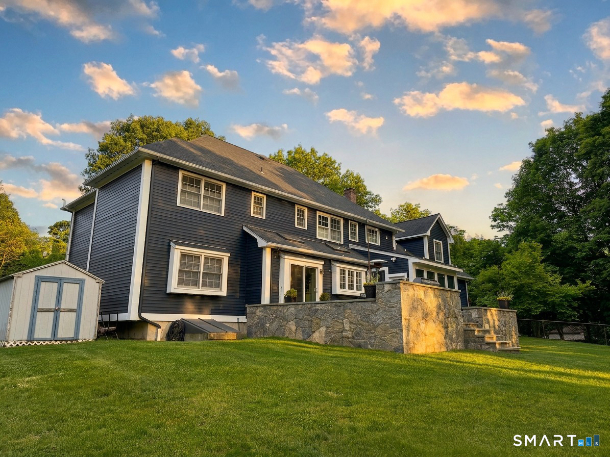 2 Jeremy Garden Lane Woodbridge CT 06525