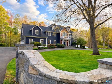 2 Jeremy Garden Lane Woodbridge CT 06525