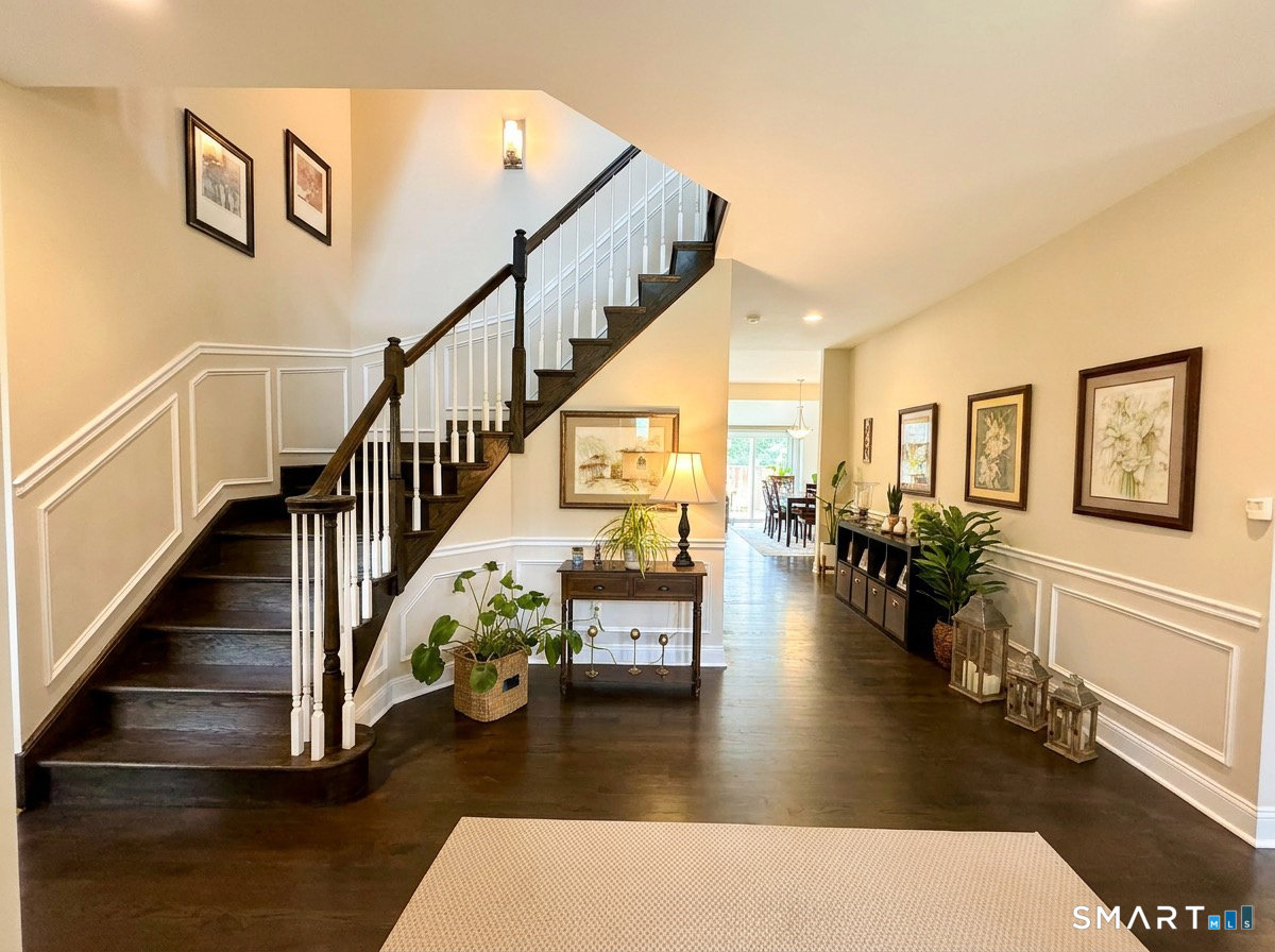 2 Jeremy Garden Lane Woodbridge CT 06525