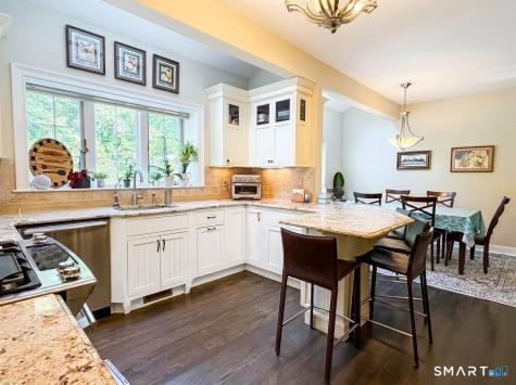 2 Jeremy Garden Lane Woodbridge CT 06525