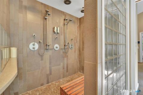 122 Ridgeview Circle Guilford CT 06437