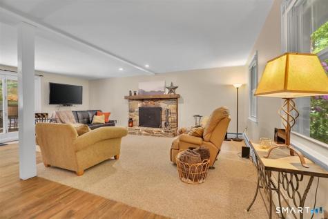122 Ridgeview Circle Guilford CT 06437