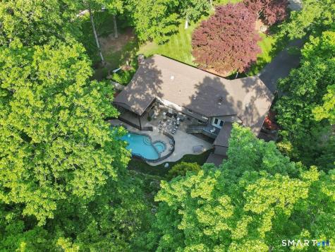 122 Ridgeview Circle Guilford CT 06437