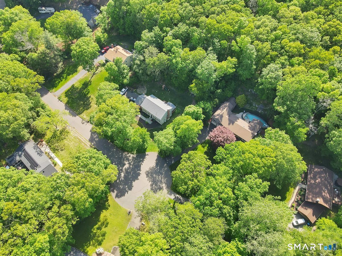 122 Ridgeview Circle Guilford CT 06437