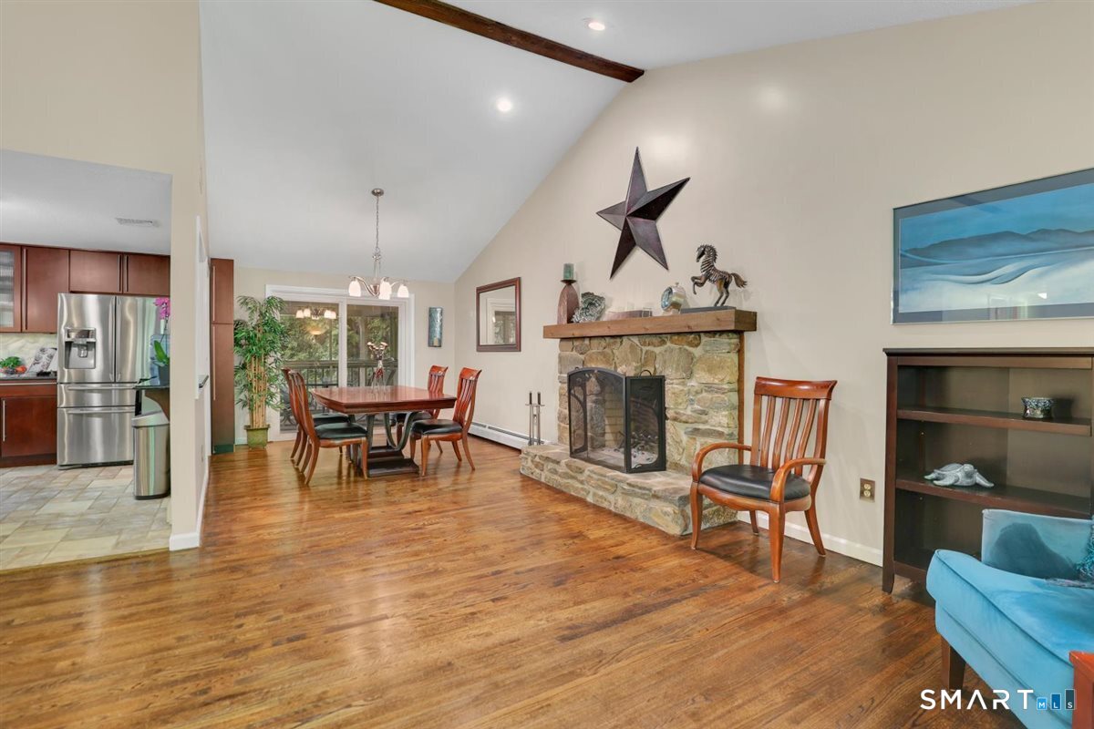 122 Ridgeview Circle Guilford CT 06437