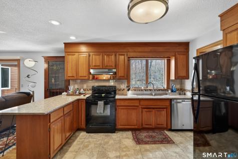33 Valley Drive Salem CT 06420