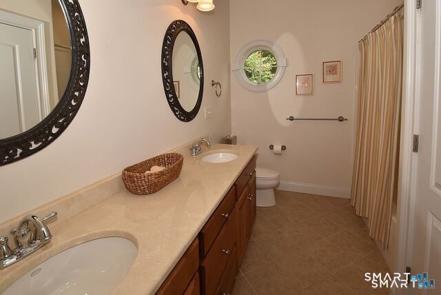 5 Biltmore Court Avon CT 06001