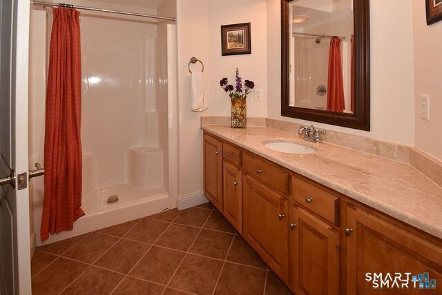 5 Biltmore Court Avon CT 06001