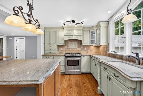 304 Davis Street Hamden CT 06517