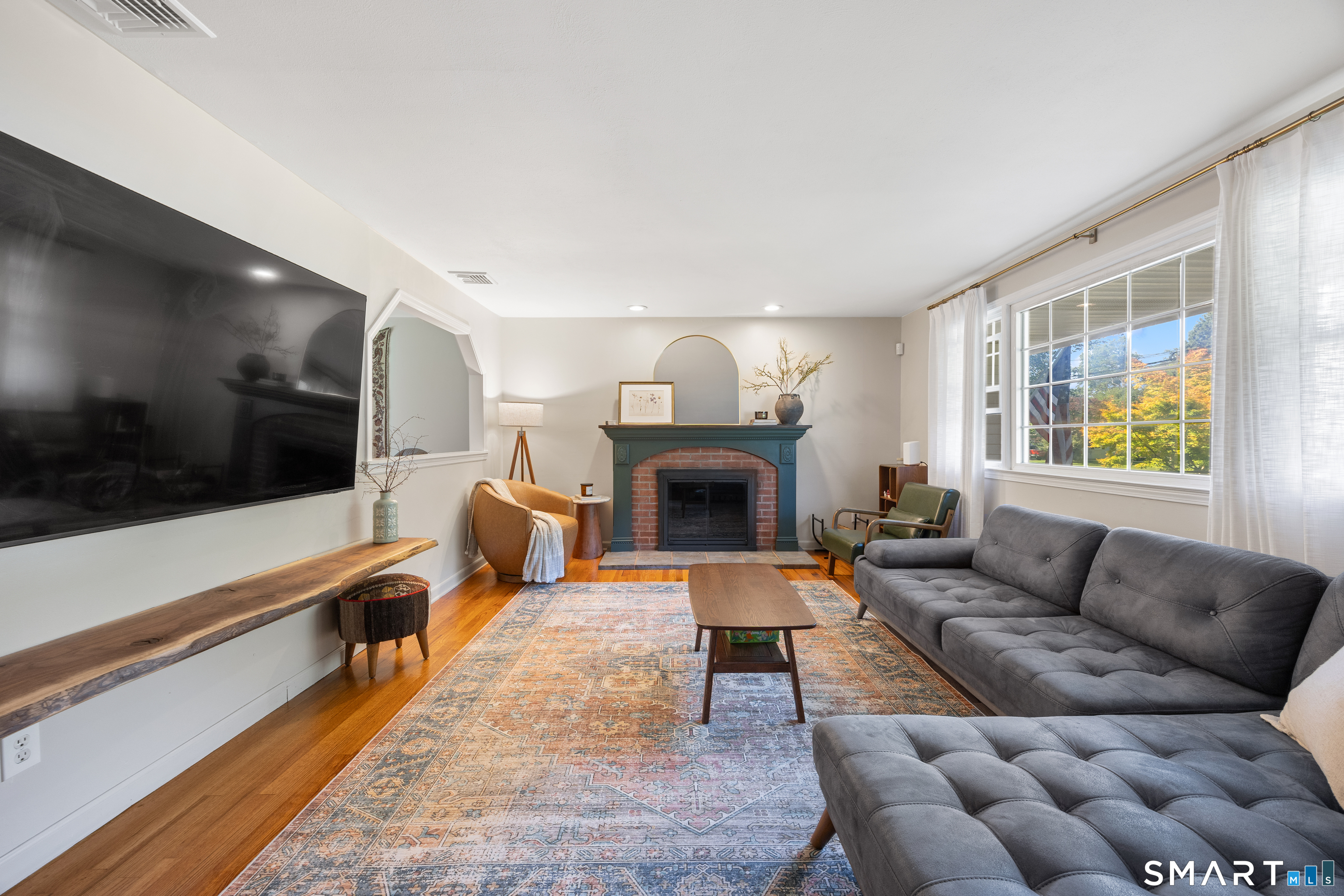 28 Fallon Drive North Haven CT 06473