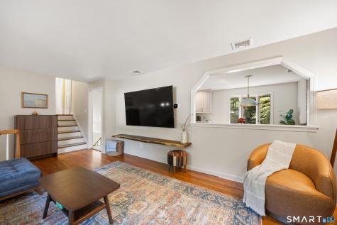 28 Fallon Drive North Haven CT 06473