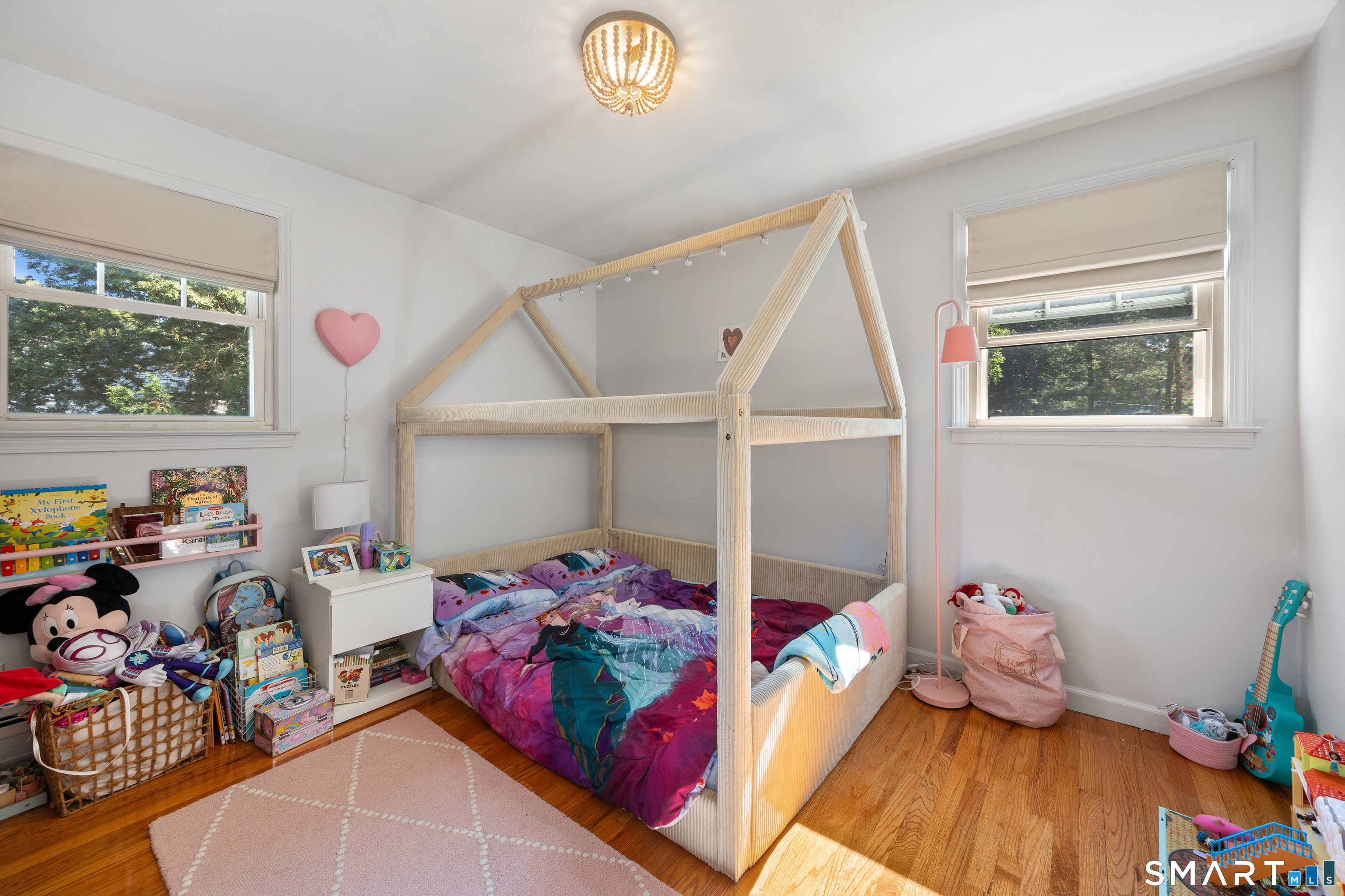 28 Fallon Drive North Haven CT 06473