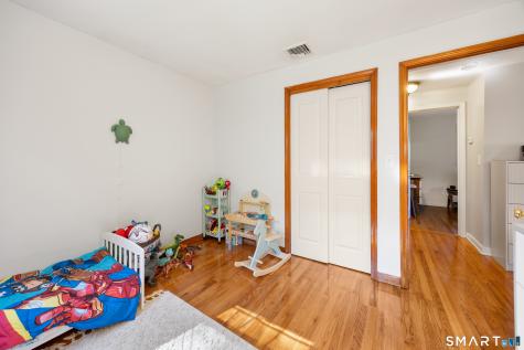 28 Fallon Drive North Haven CT 06473