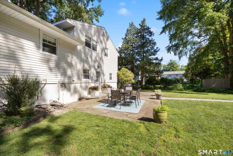 28 Fallon Drive North Haven CT 06473