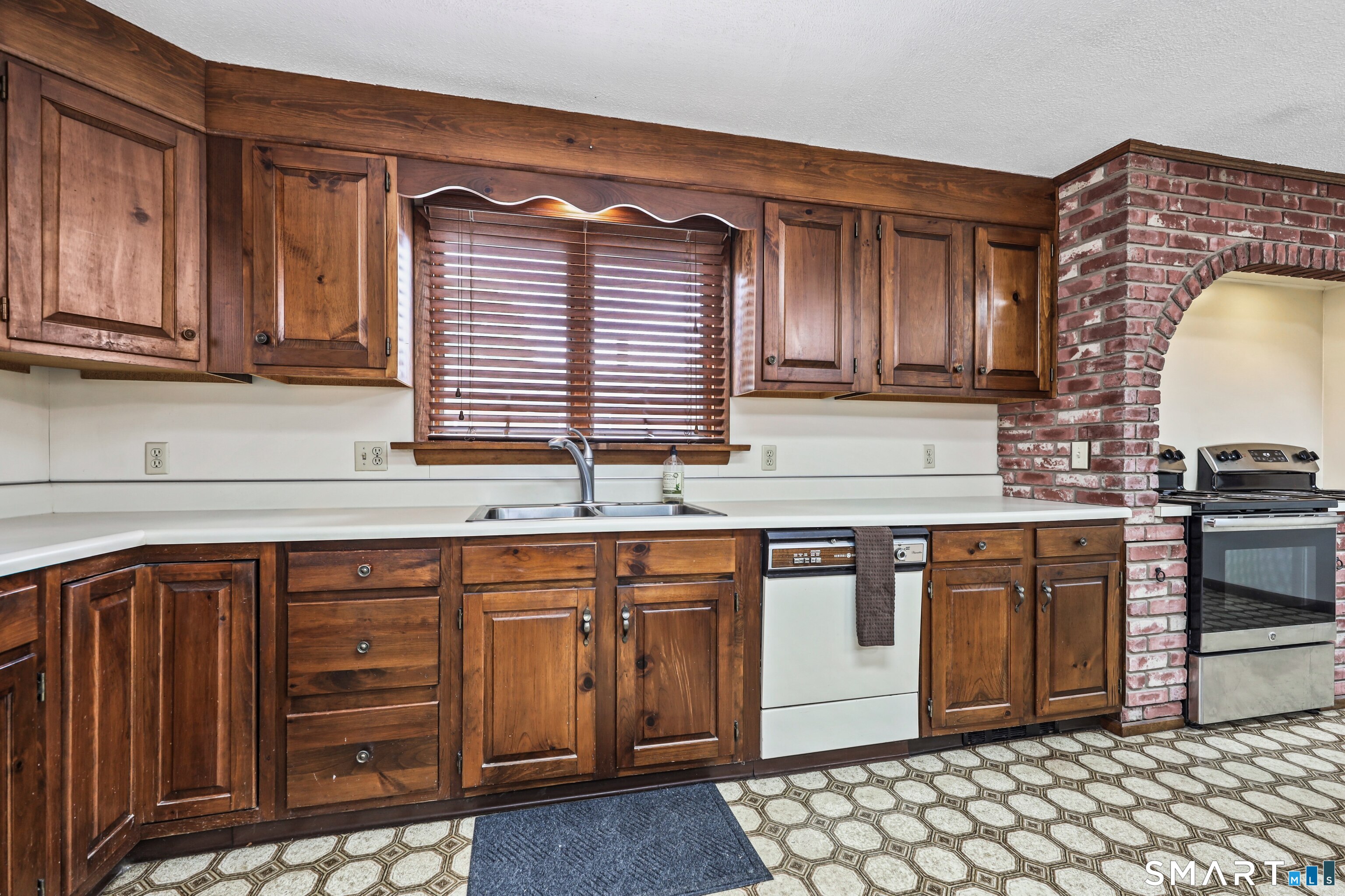 232 Lakeside East Boulevard Waterbury CT 06708