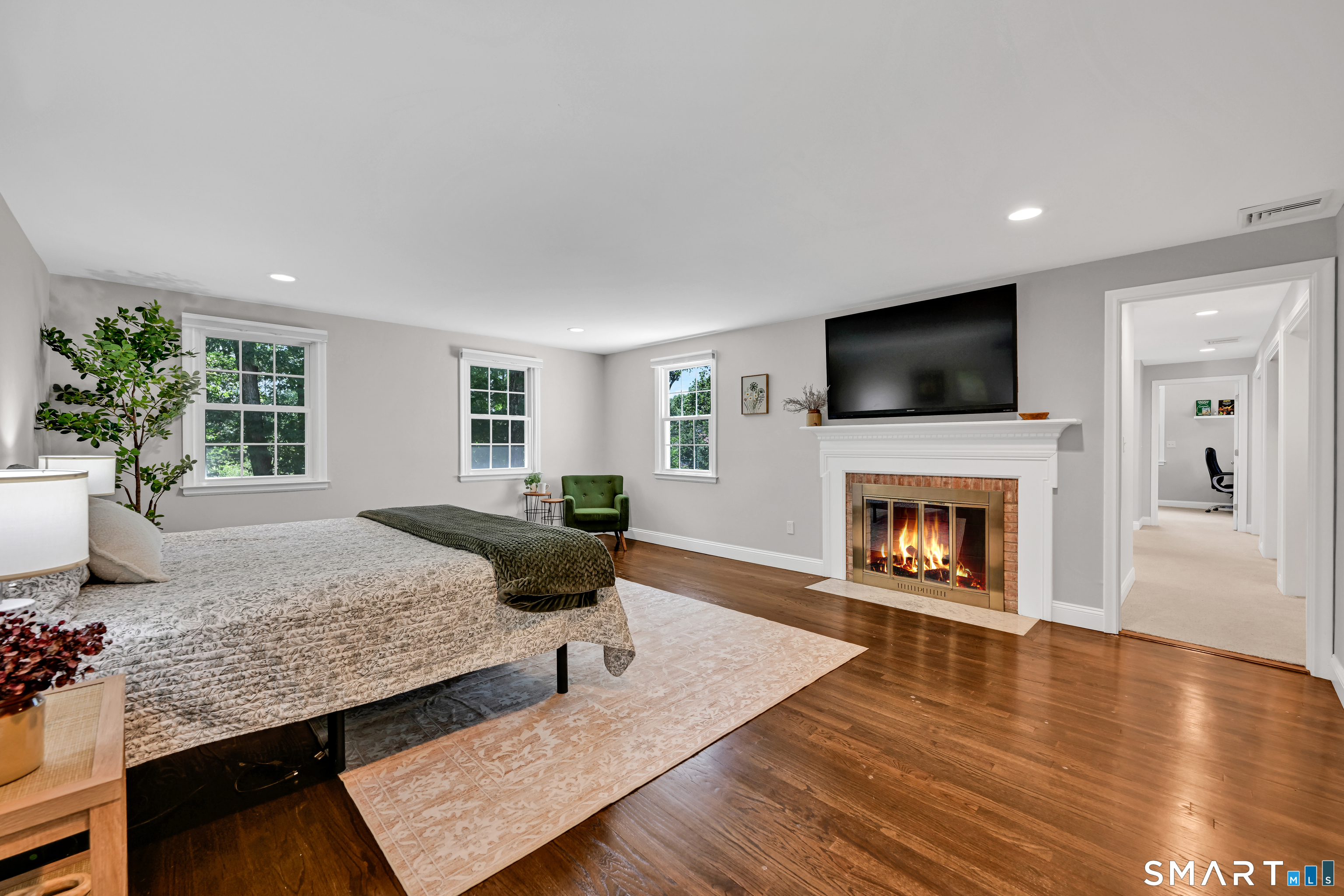 23 Peaslee Hill West Hartford CT 06117