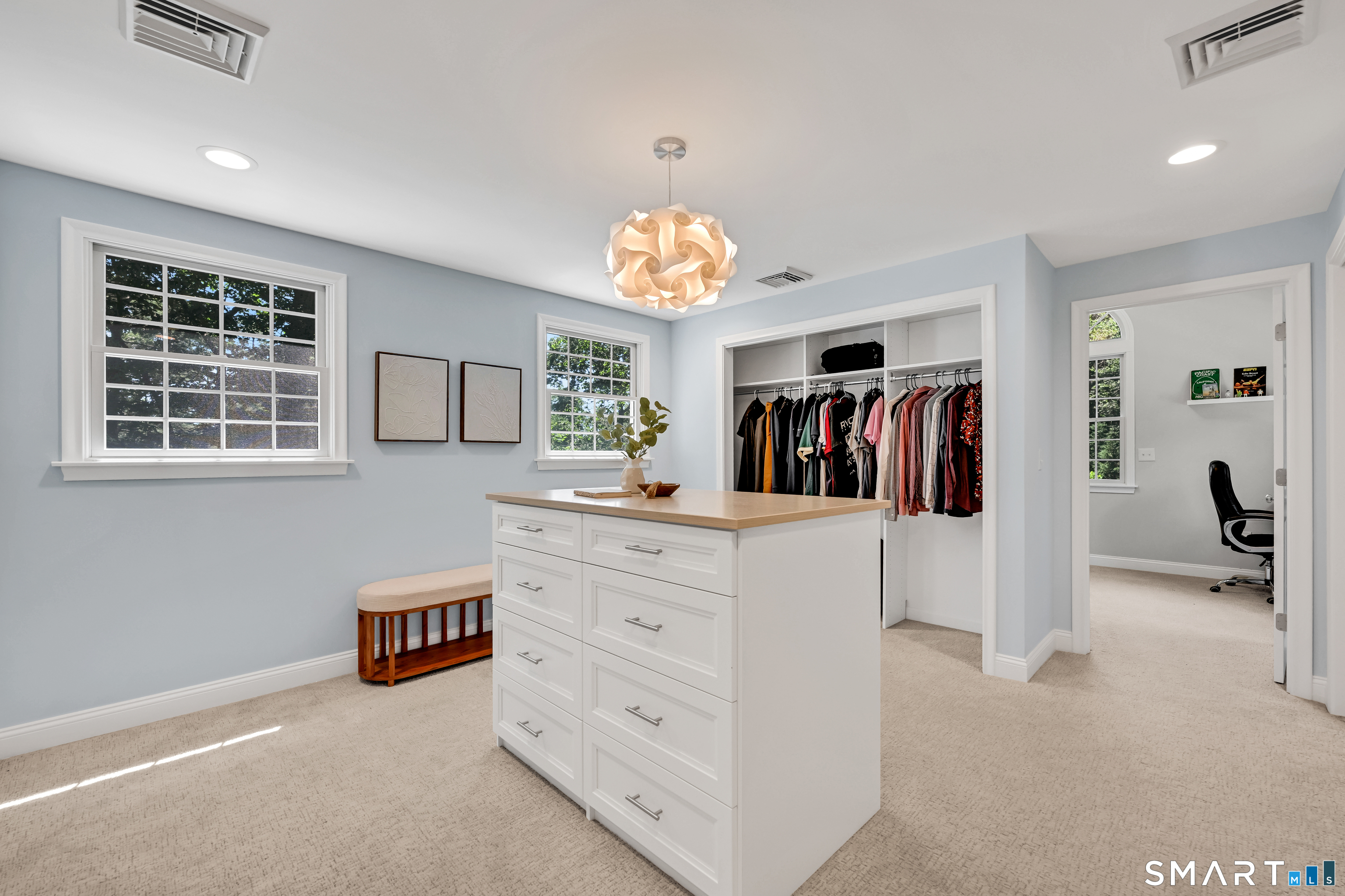 23 Peaslee Hill West Hartford CT 06117