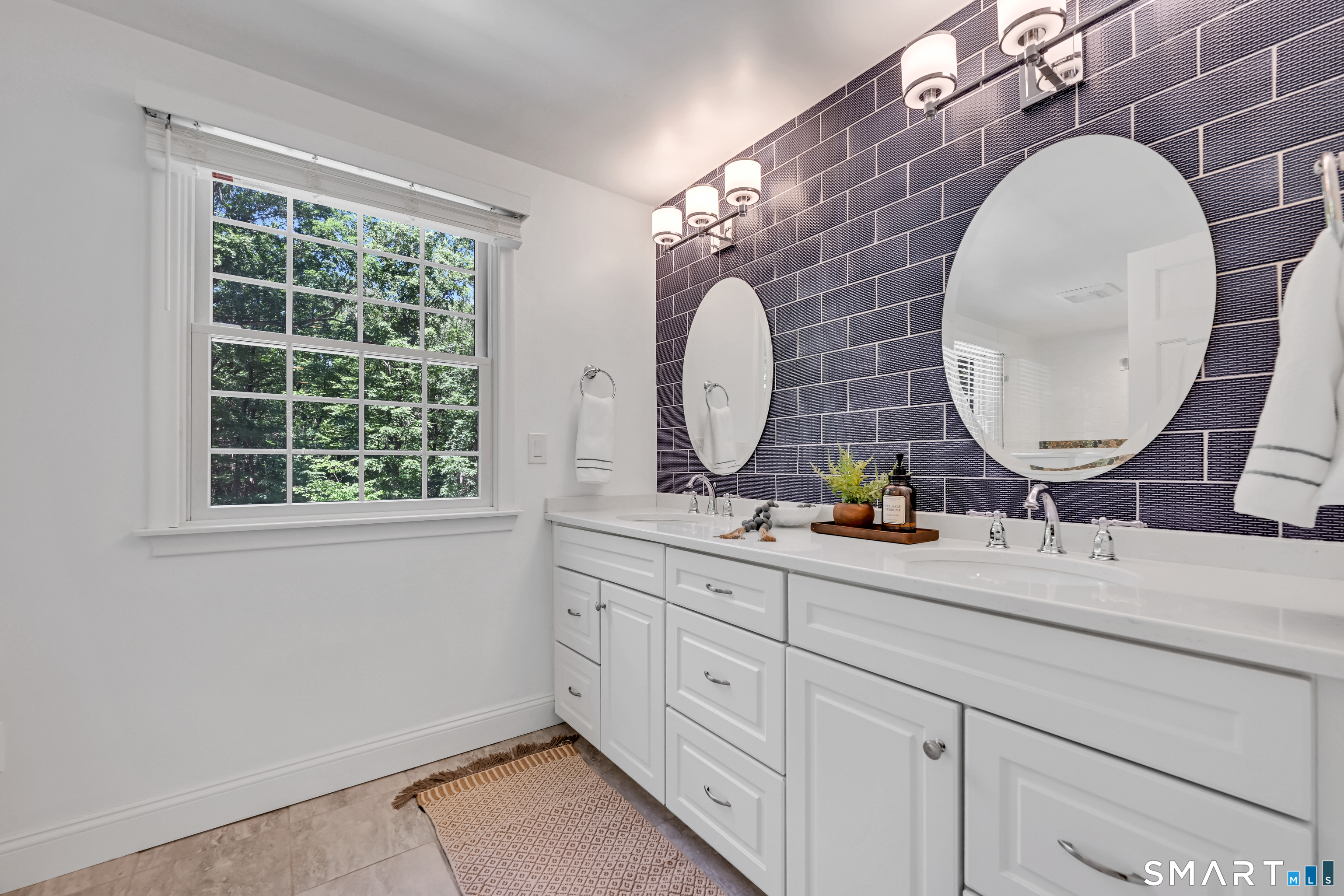 23 Peaslee Hill West Hartford CT 06117