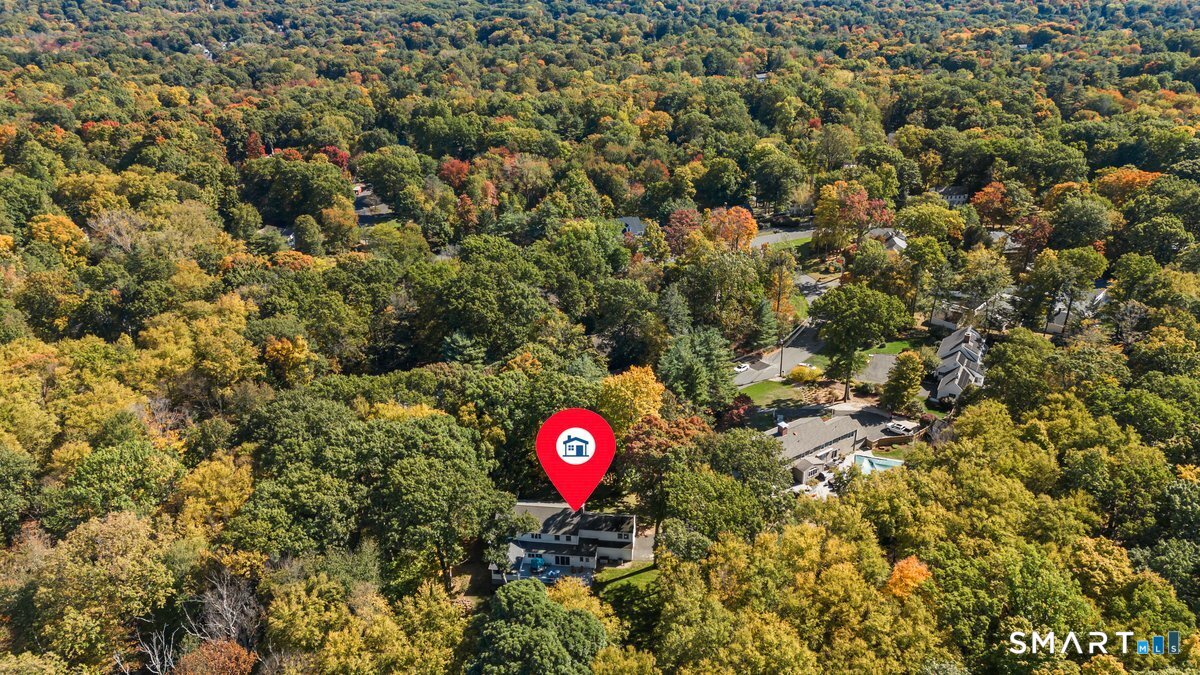 23 Peaslee Hill West Hartford CT 06117