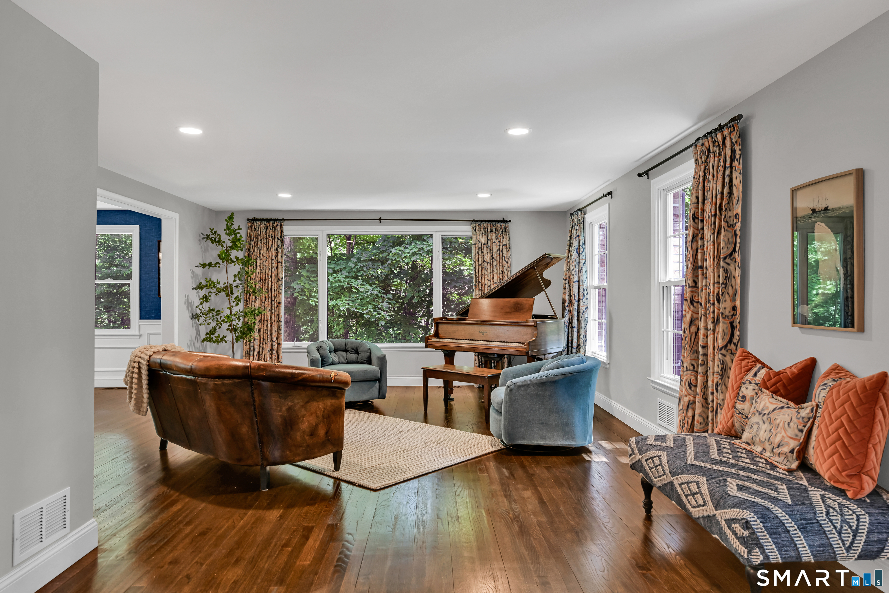23 Peaslee Hill West Hartford CT 06117