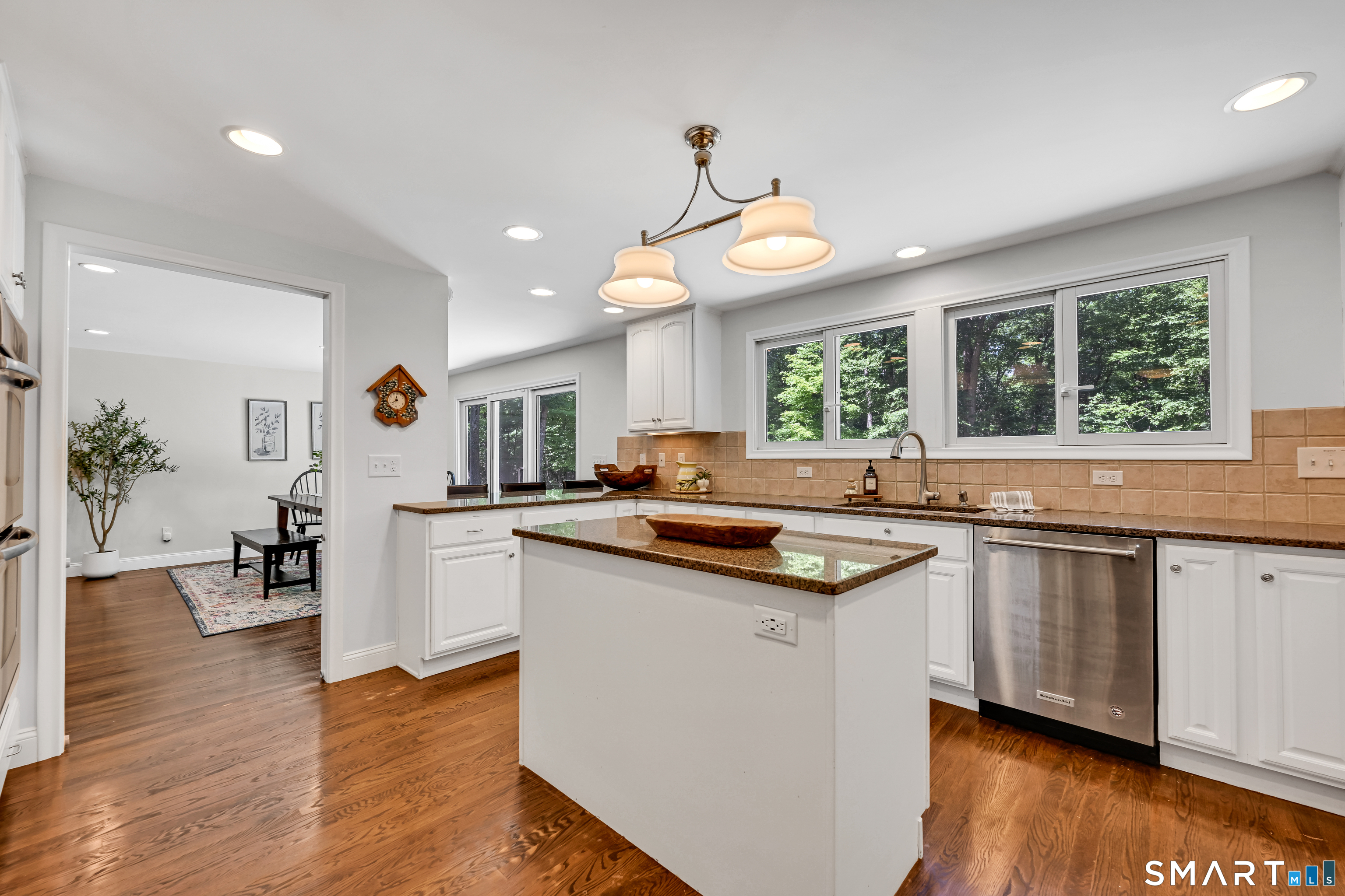 23 Peaslee Hill West Hartford CT 06117