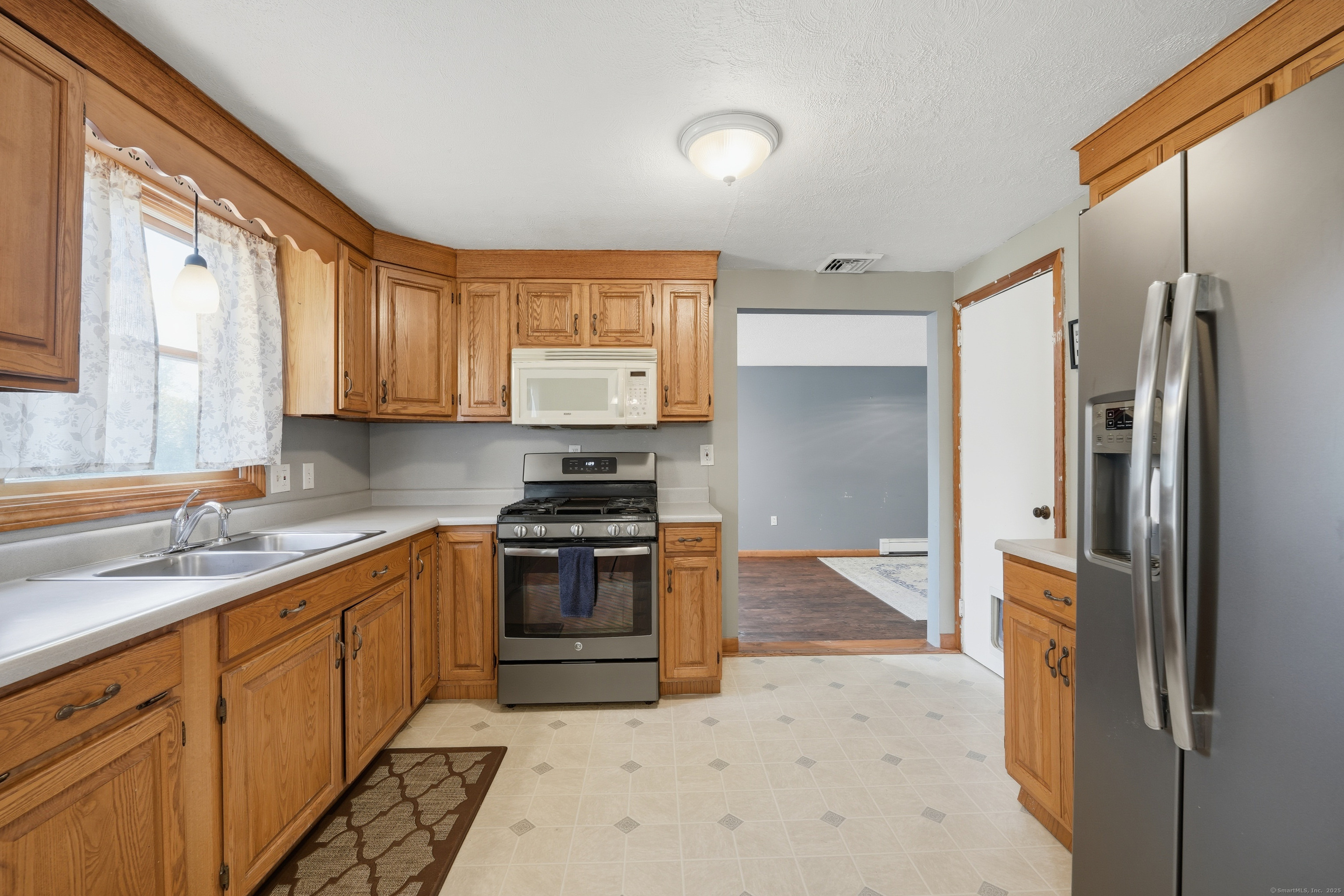 46 Beech Road Enfield CT 06082