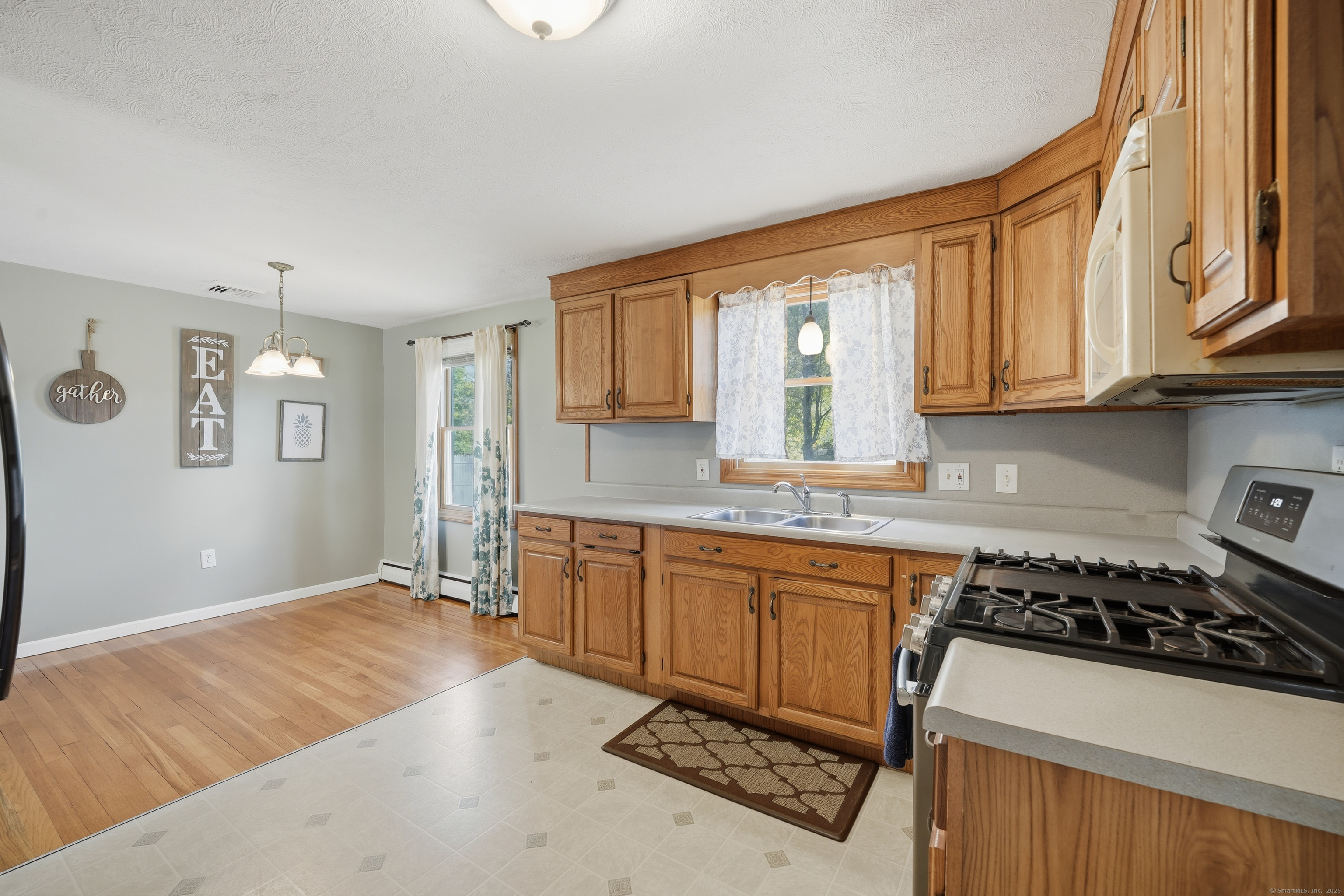 46 Beech Road Enfield CT 06082