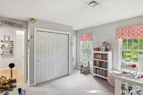 941 Nut Plains Road Guilford CT 06437